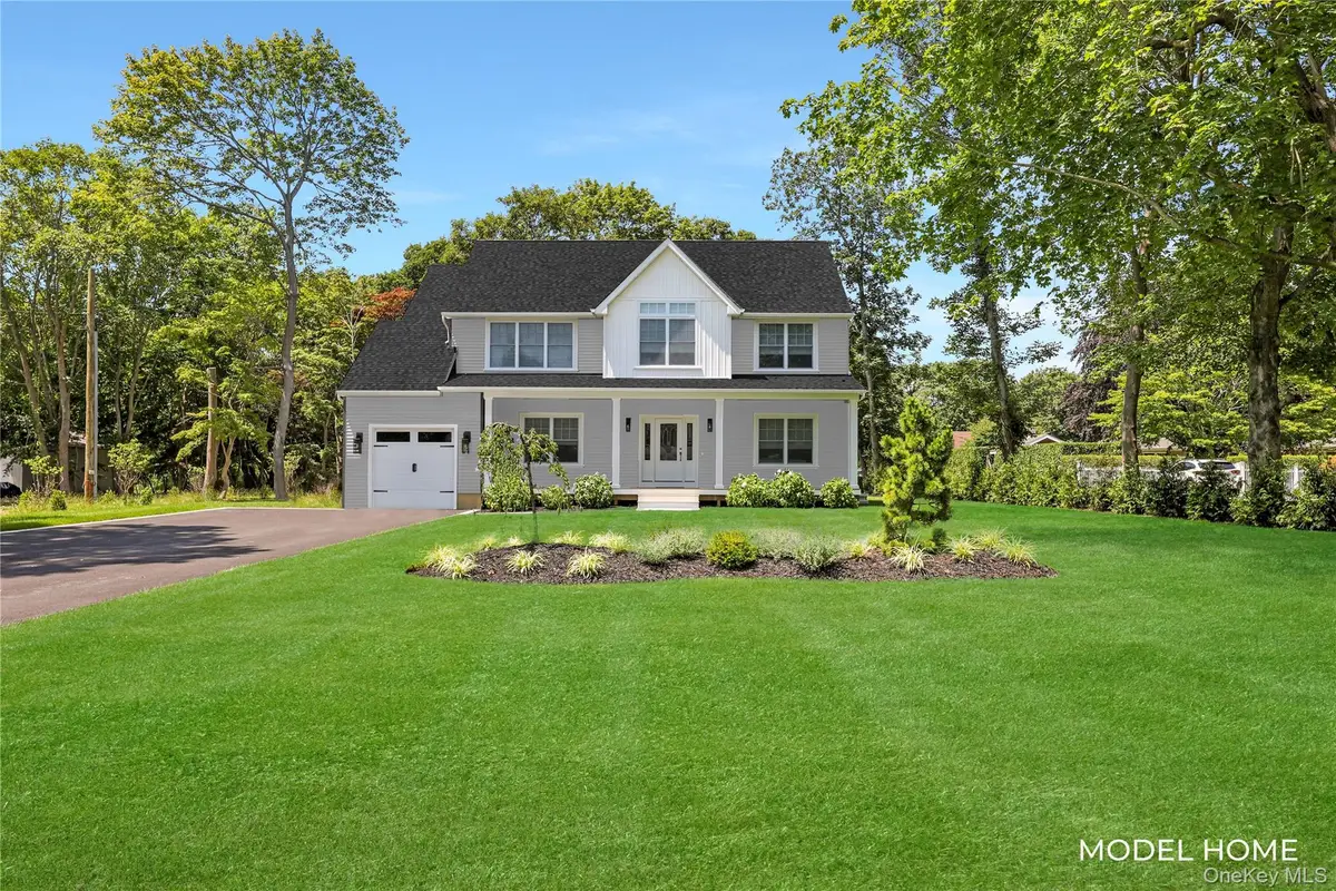 89 N South Street, Manorville, NY 11949 - Image #1