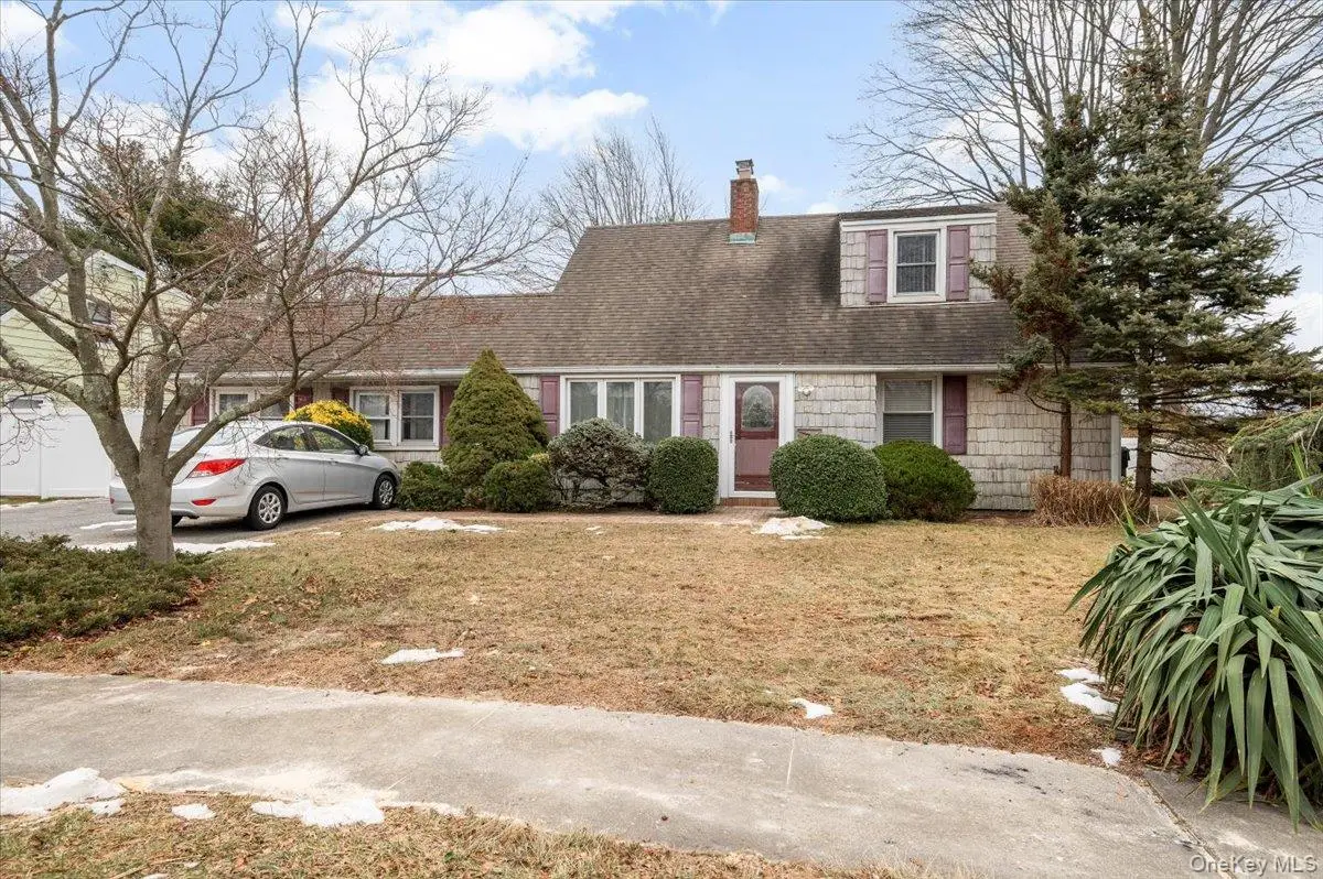 13 Jean Road, West Islip, NY 11795 - Image #1