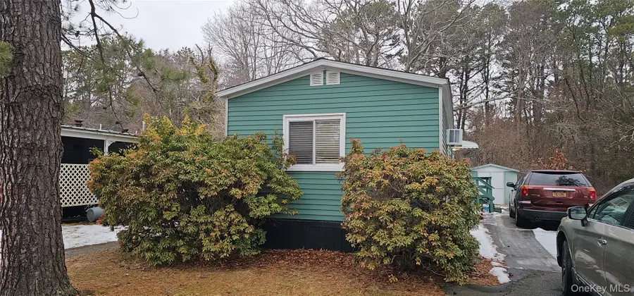 525 Riverleigh Avenue #206, Riverhead, NY 11901 - Image #2