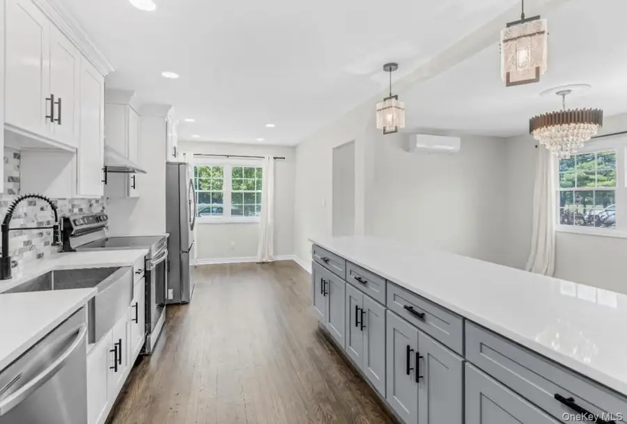 42 Norwood Road, Northport, NY 11768 - Image #2