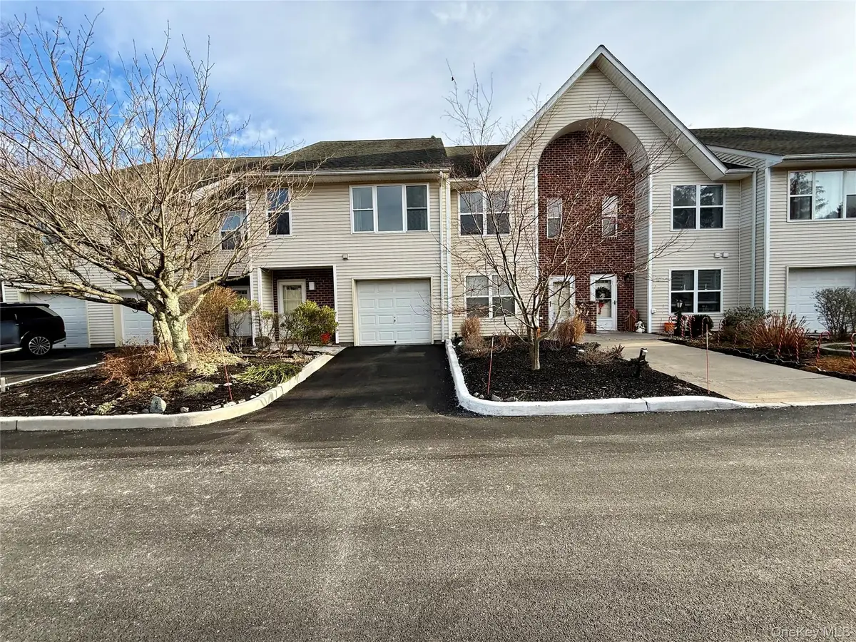6 Deer Ct Drive, Middletown, NY 10940 - Image #1