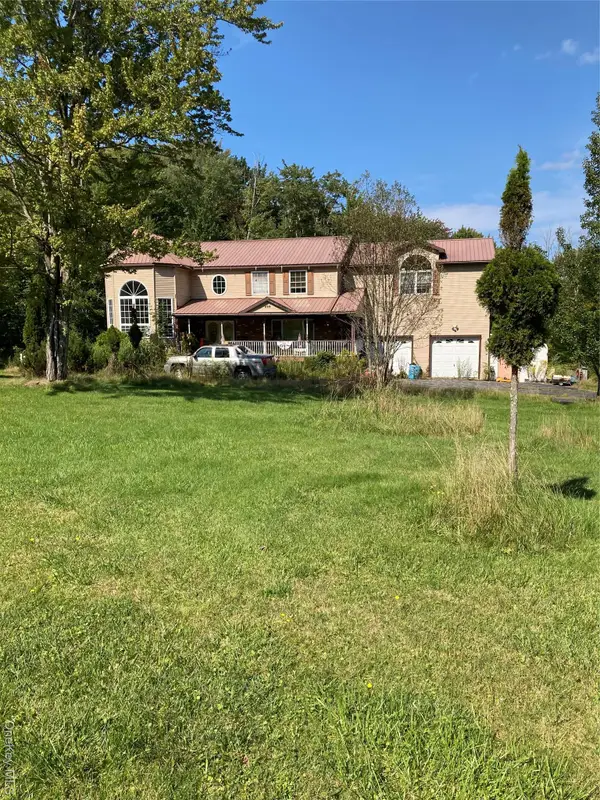 699 Budd Rd, Woodbourne, NY 12788