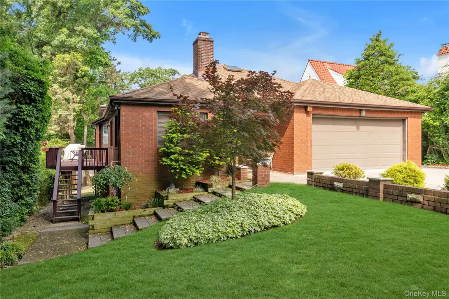 51-10 Douglaston Parkway, Douglaston, NY 11362 - Image #2