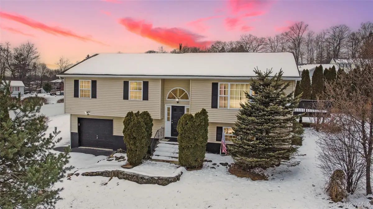 22 Sharon Drive, Middletown, NY 10941 - Image #1