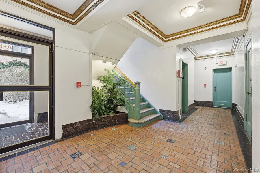 11 Alden Road #4A, Larchmont, NY 10538 - #2