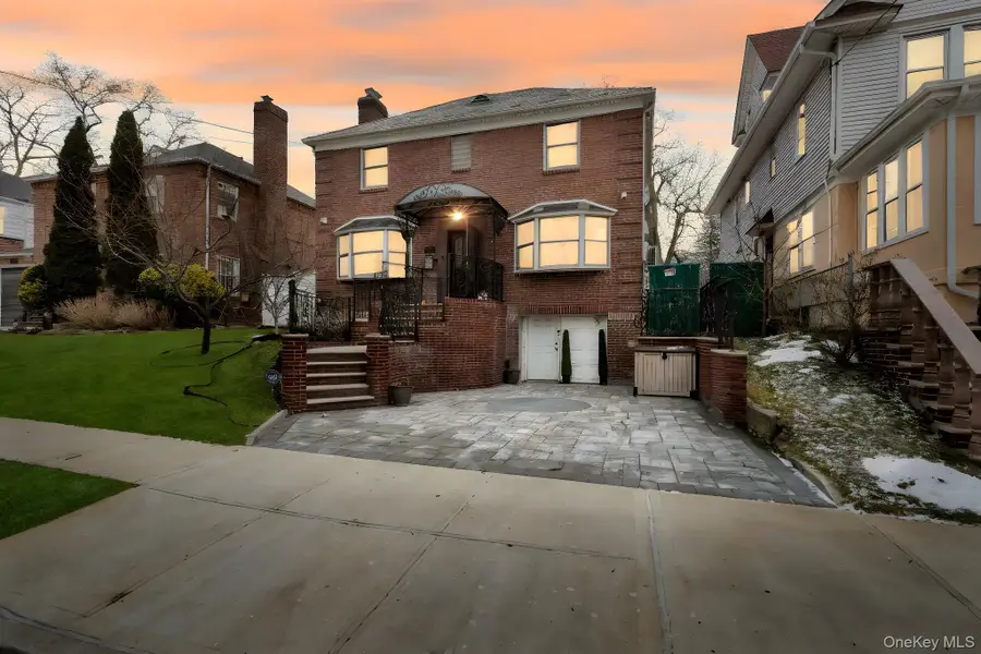 87-67 Chevy Chase, Jamaica, NY 11432 - Image #3