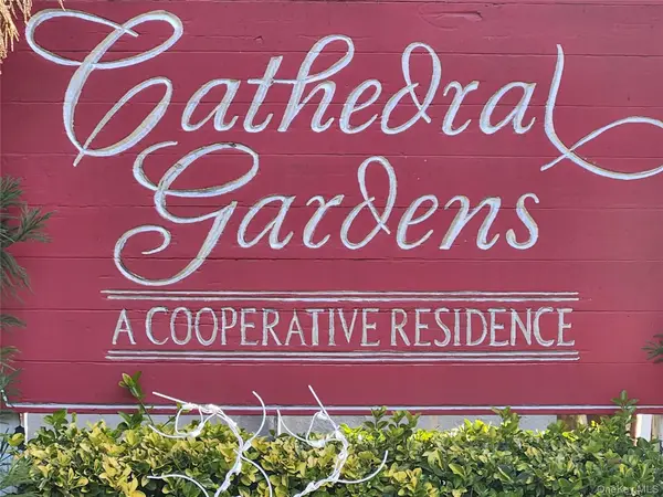 30 Cathedral Avenue #6B, Hempstead, NY 11550