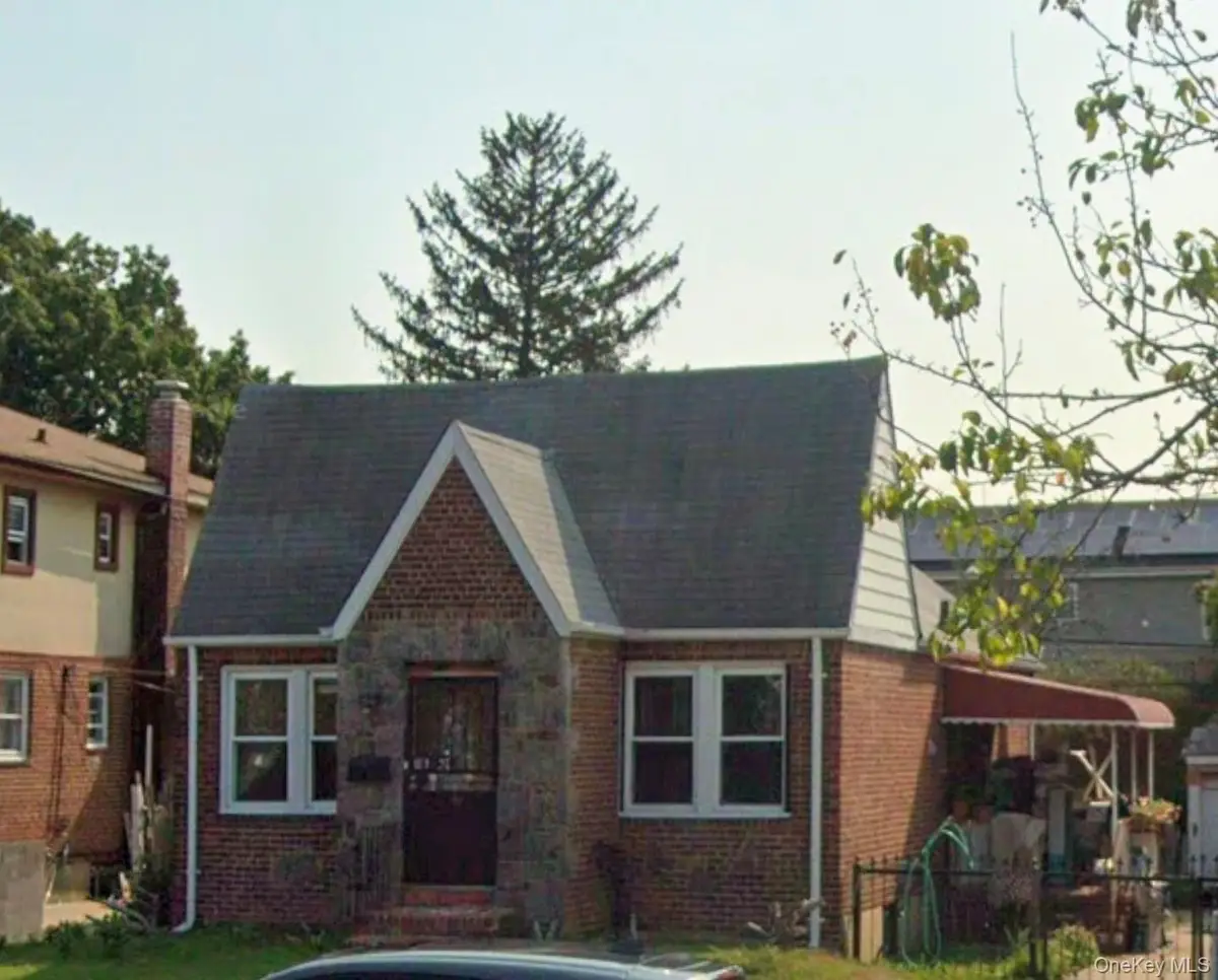 13107 Francis Lewis Boulevard, Laurelton, NY 11413 - Image #1