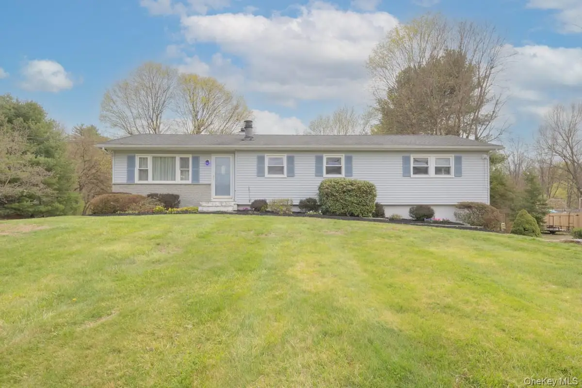 27 Monaco Drive, Hopewell Junction, NY 12533 - #1