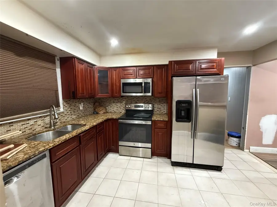 2331 Neptune Avenue, Seaford, NY 11783 - Image #3