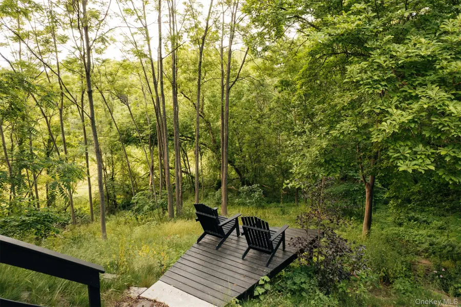 402 Washington Street, Hudson, NY 12534 - Image #2