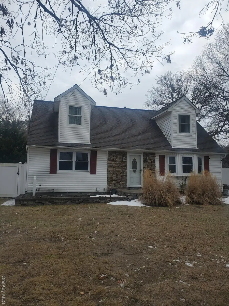 117 N Coleman Road, Centereach, NY 11720 - Image #3