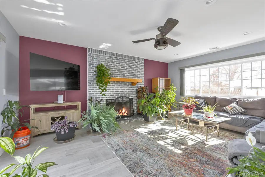 867 Preston Road, East Meadow, NY 11554 - #2