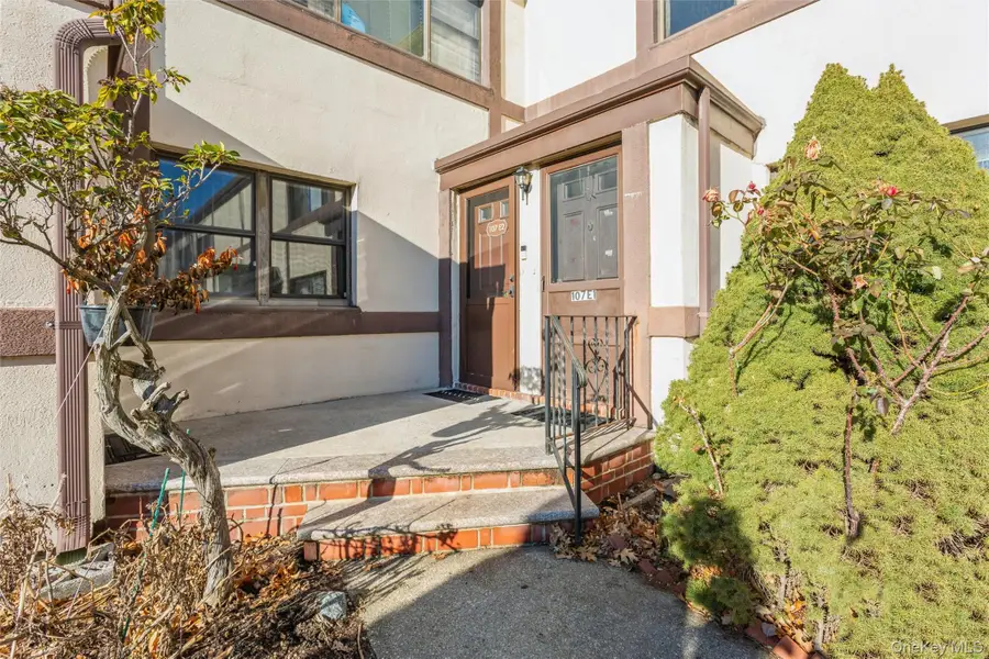 107 15th Street #E-1, Garden City, NY 11530 - Image #3