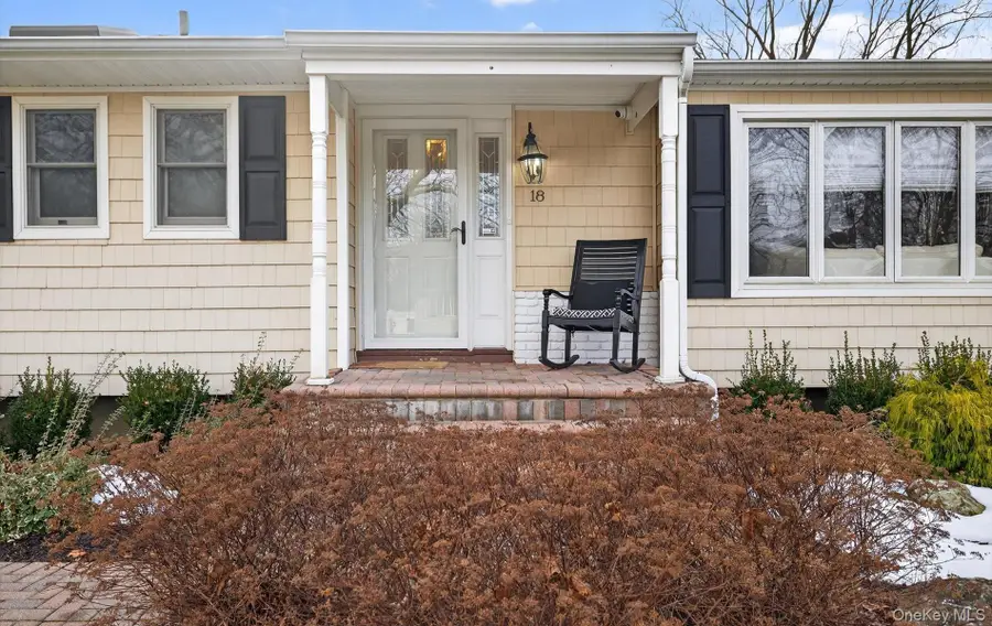 18 Canterbury Lane, Nesconset, NY 11767 - Image #3