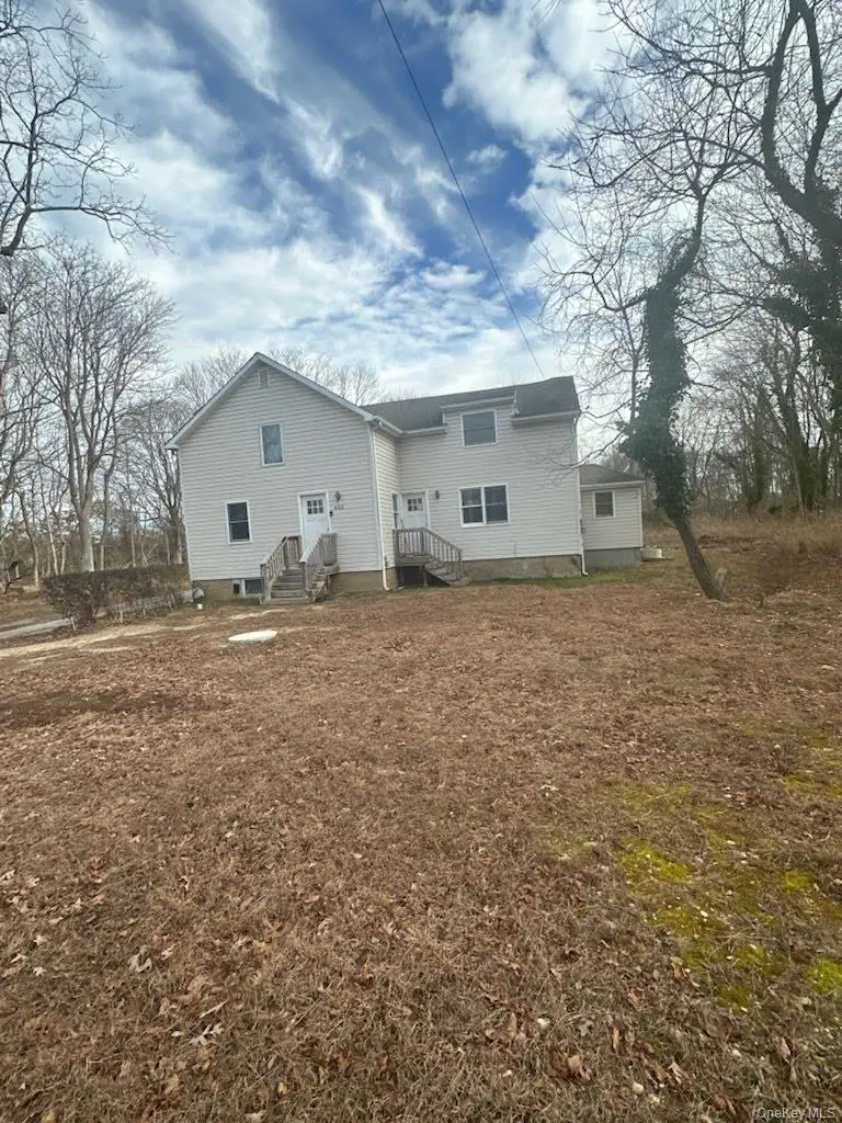 493 Munsell Road, East Patchogue, NY 11772 - Image #2