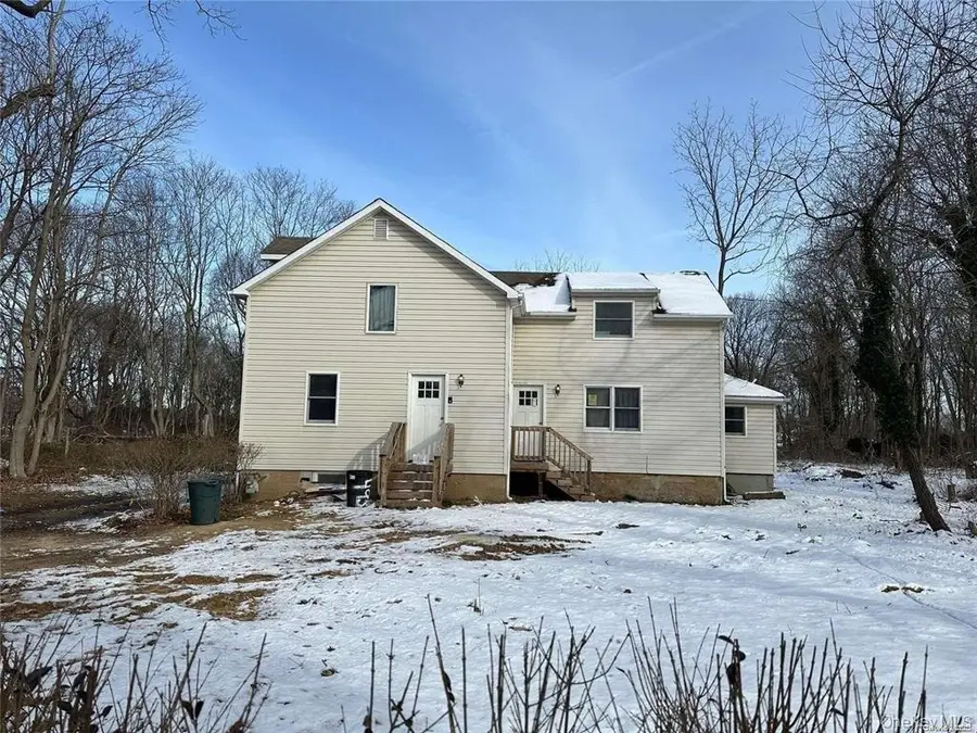 493 Munsell Road, East Patchogue, NY 11772 - Image #3