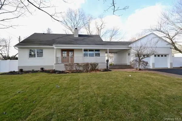 188 Ralph Avenue, Babylon, NY 11702