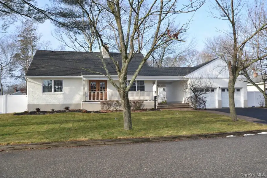 188 Ralph Avenue, Babylon, NY 11702 - Image #2