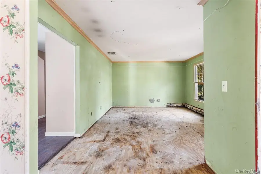 34 Andys Lane, Eastport, NY 11941 - #2