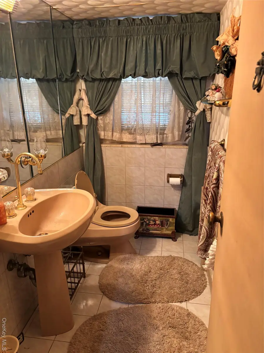 606 Blair Drive, Westbury, NY 11590 - #2