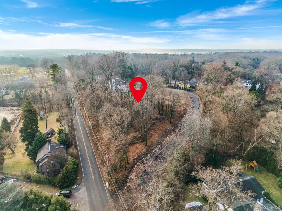 36 Cow Neck Road, Sands Point, NY 11050 - Image #2