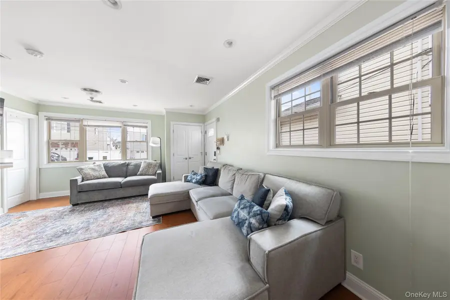 1137 Washington Place, Baldwin, NY 11510 - Image #2