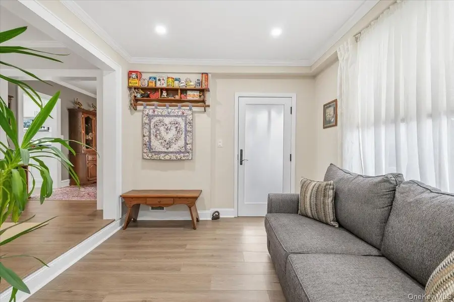 112 Longworth Avenue, Woodmere, NY 11598 - Image #3