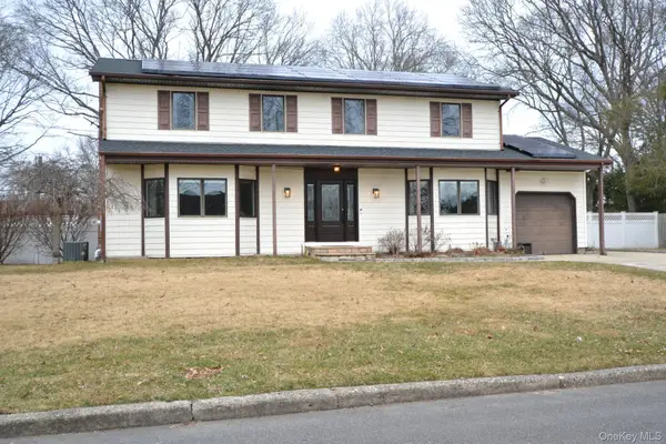 34 Stewart Circle N, Centereach, NY 11720