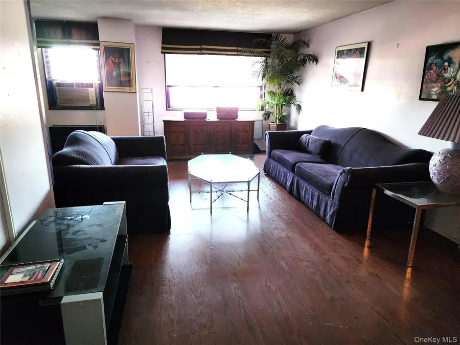 1966 Newbold Avenue #1502, Bronx, NY 10472 - Image #2