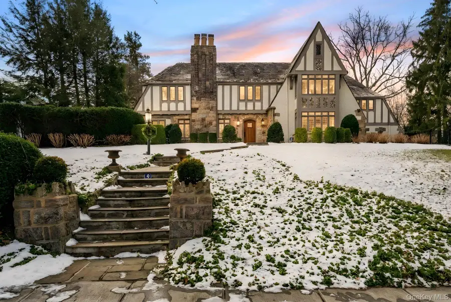 4 Laurel Avenue, Mount Vernon, NY 10552 - #2