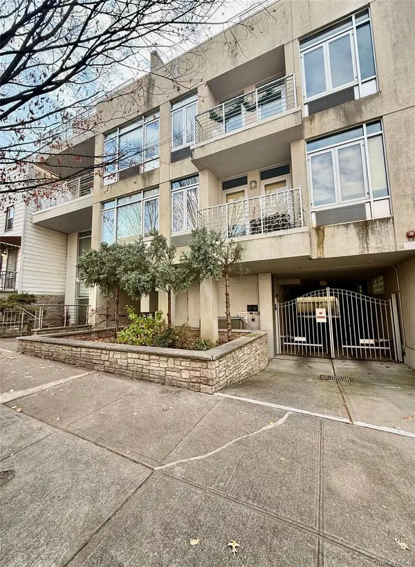 282 21 St #2c, Brooklyn, NY 11215