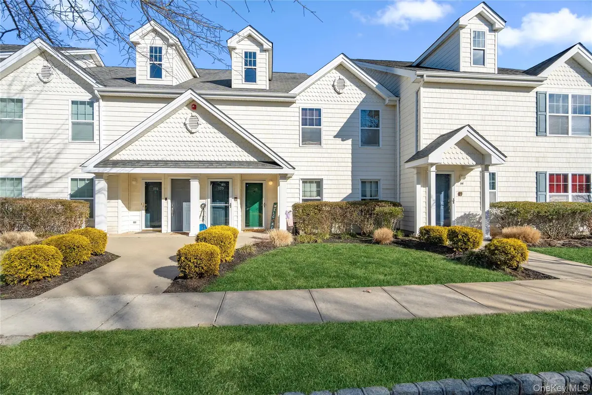 138 Brattle Circle, Melville, NY 11747 - Image #1