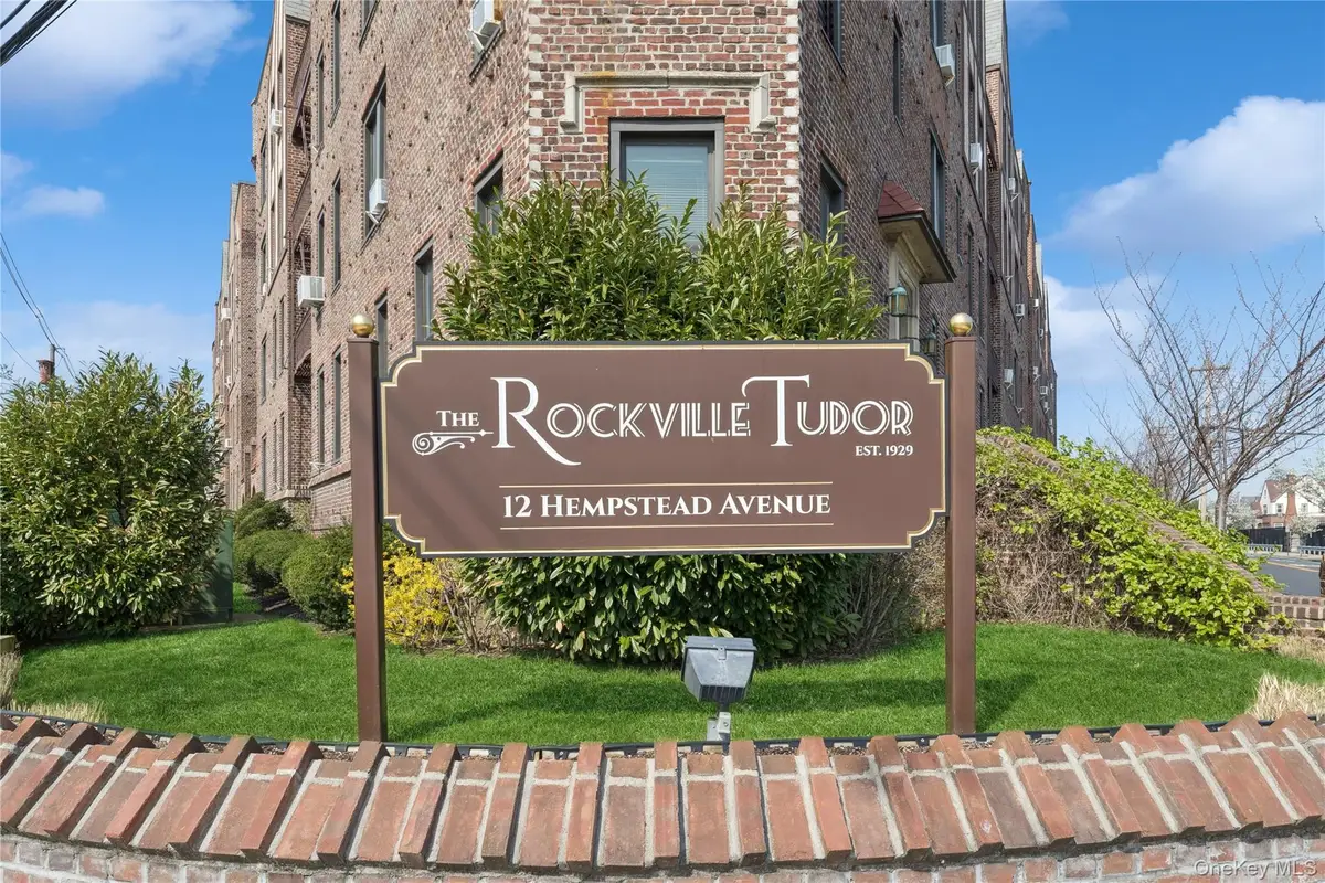 12 Hempstead Avenue #3N, Rockville Centre, NY 11570 - Image #1