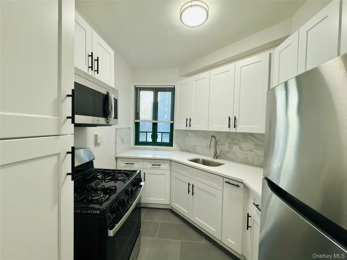 1938 E Tremont Avenue #5B, Bronx, NY 10462 - Image #1