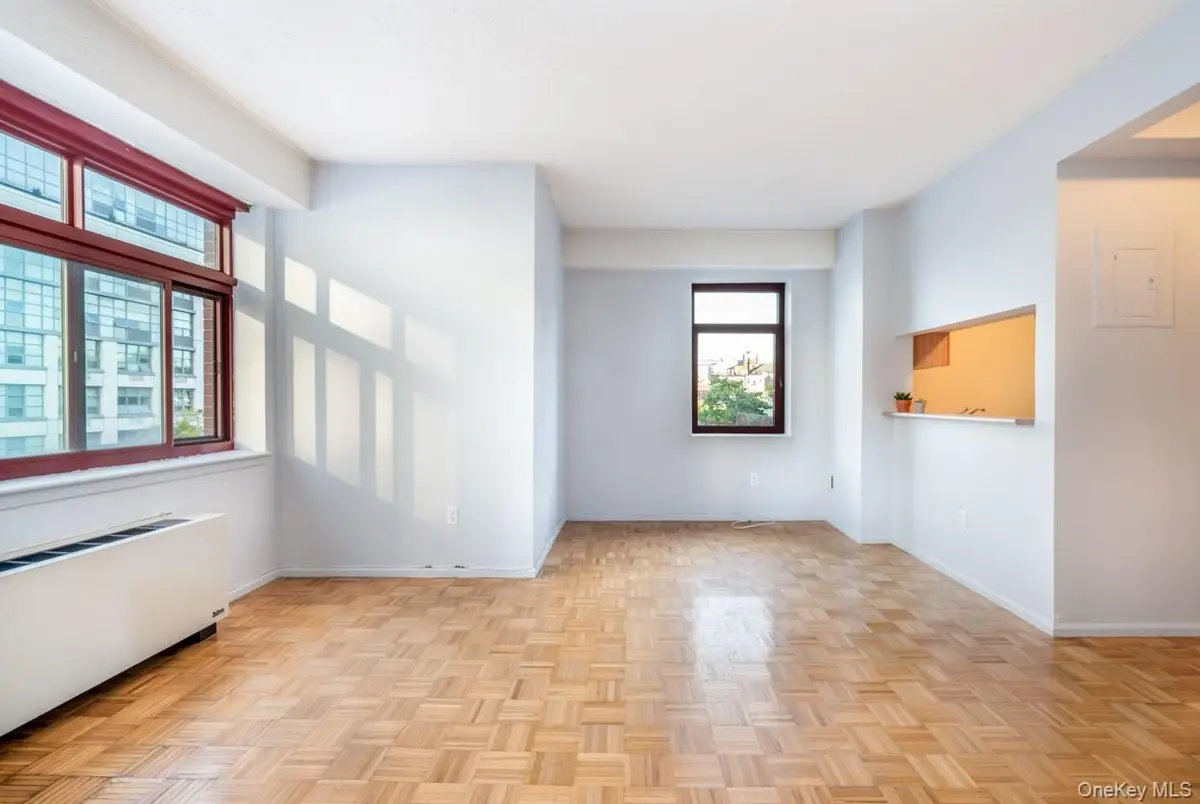 4-74 48th Avenue #3BB, Long Island City, NY 11109 - Image #1