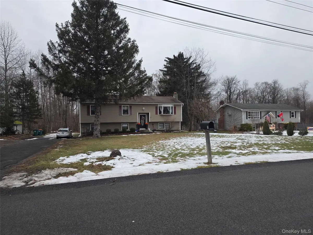 7 Magnolia Drive, Wappingers Falls, NY 12590 - Image #1