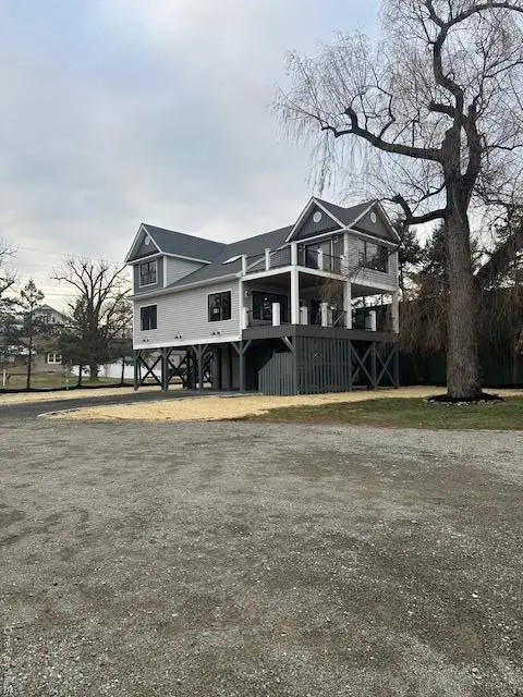 74 Beach Road, Stony Point, NY 10980