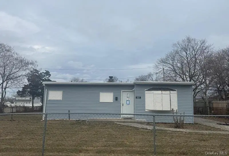 20 Somerset Road N, Amityville, NY 11701 - Image #1
