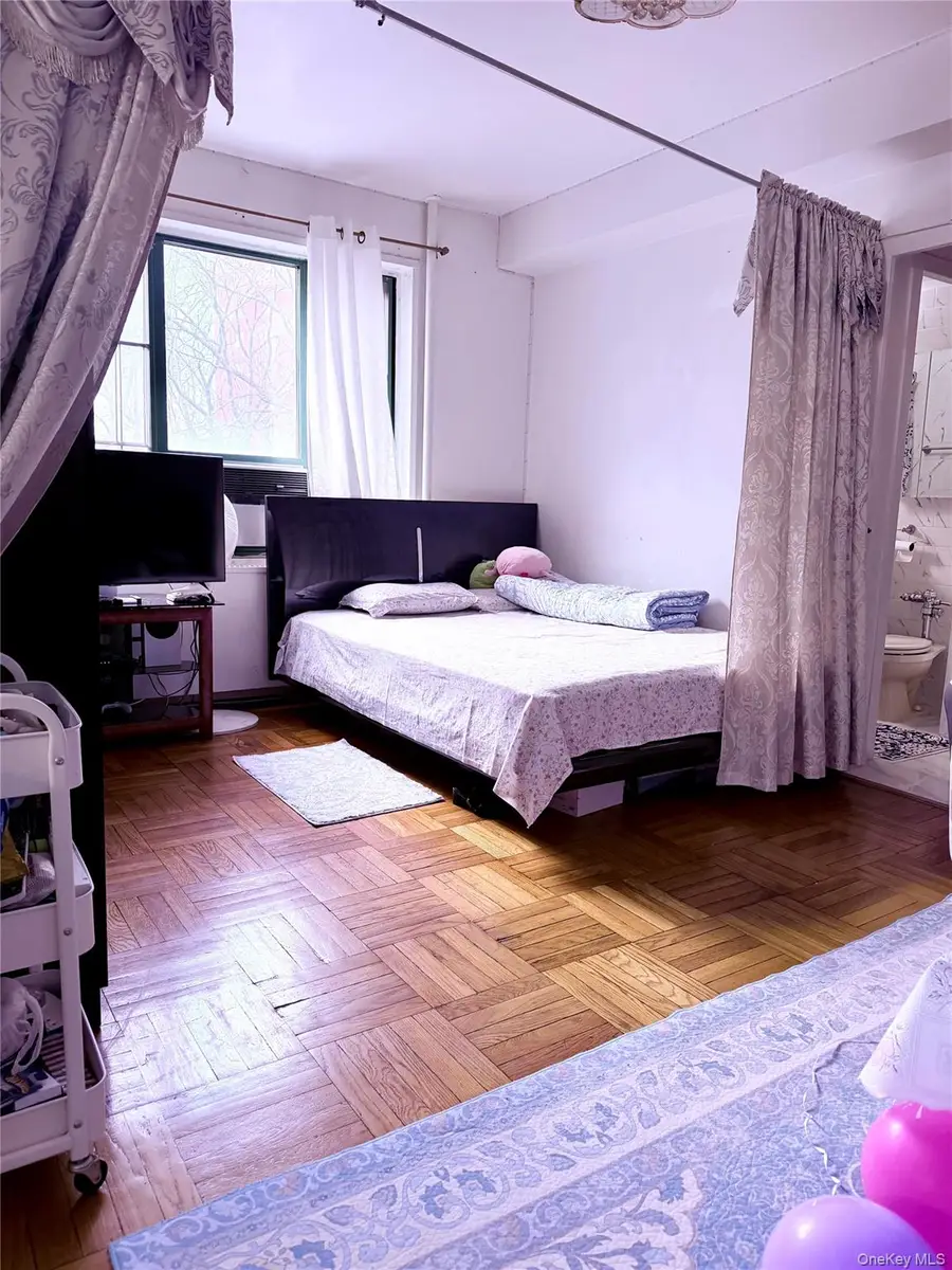 2053 Mcgraw Avenue #4E, Bronx, NY 10462 - Image #2