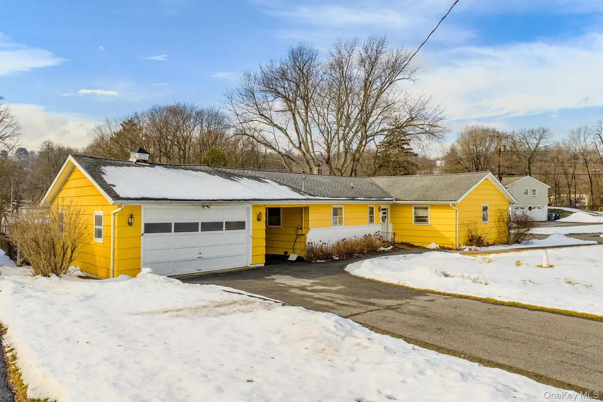 16 Overlook Drive, Newburgh, NY 12550 - #1