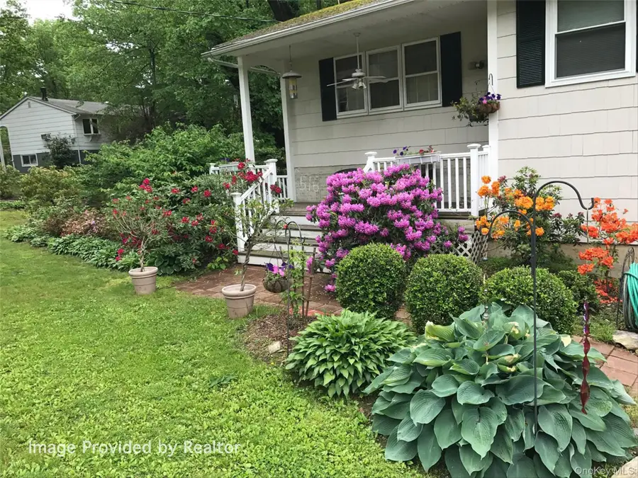 13 Reeback Drive, Ossining, NY 10562 - Image #2