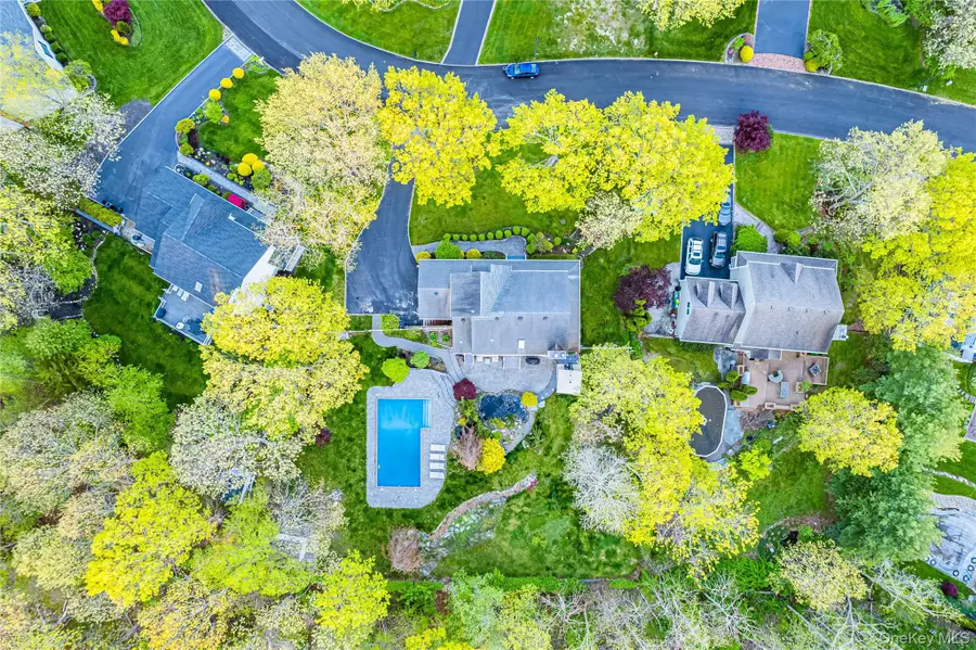 212 Fairway Drive, Wading River, NY 11792 - Image #3