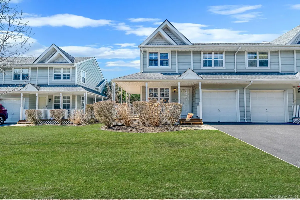22 Fairlawn Drive, Central Islip, NY 11722 - #1