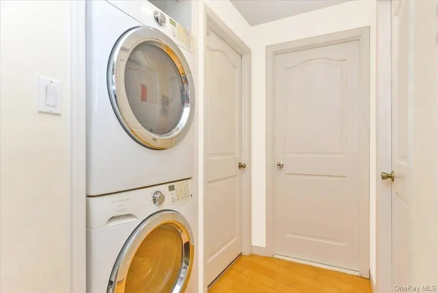 13203 Sanford Avenue #6I, Flushing, NY 11355 - Image #3