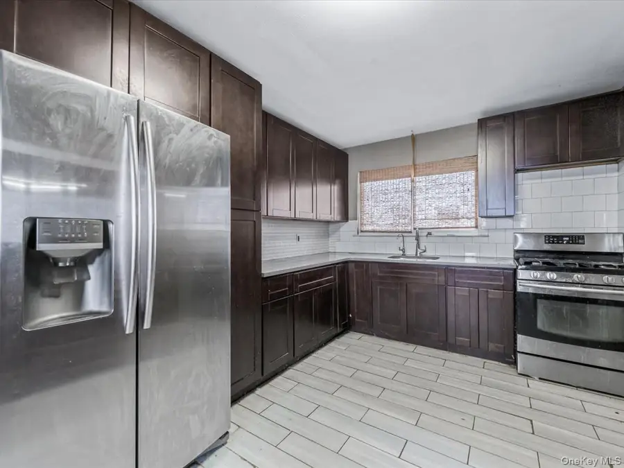 22 Mason Street, Hempstead, NY 11550 - Image #3