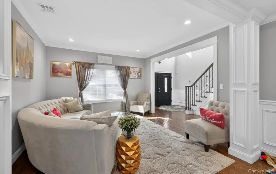 805 Pine Place, Bellmore, NY 11710 - #3