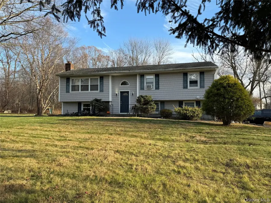 110 Wayacross Road, Mahopac, NY 10541 - Image #2