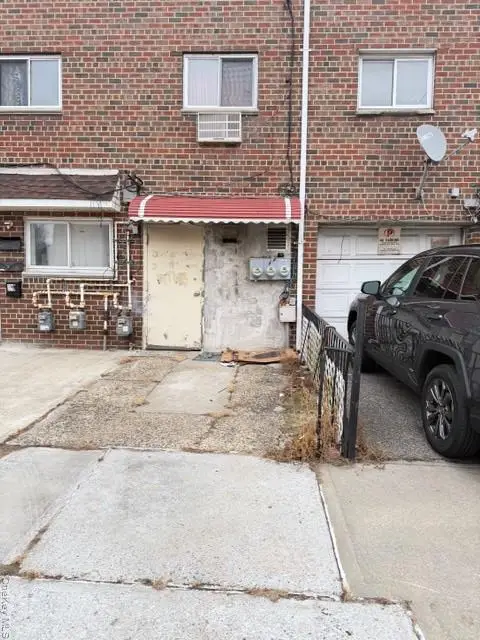94-15 97th Street, Ozone Park, NY 11416 - Image #2