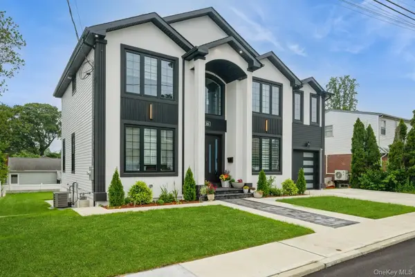 215 Marguerite Ave, South Floral Park, NY 11001